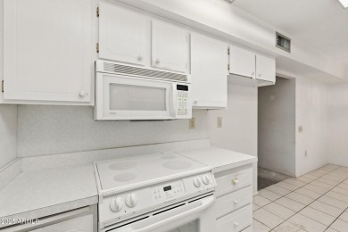 Priced to sale! Make this mid-century townhome what you desire on Sun City Lakes West and East in Arizona - for sale on GolfHomes.com, golf home, golf lot