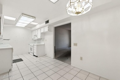 Priced to sale! Make this mid-century townhome what you desire on Sun City Lakes West and East in Arizona - for sale on GolfHomes.com, golf home, golf lot