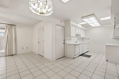 Priced to sale! Make this mid-century townhome what you desire on Sun City Lakes West and East in Arizona - for sale on GolfHomes.com, golf home, golf lot