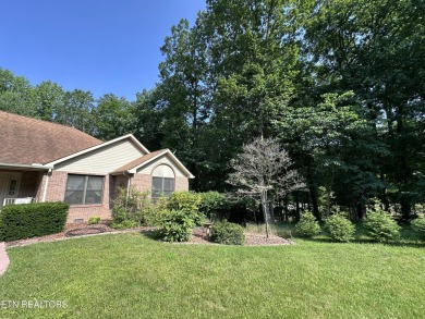 Beautiful brick 3 bedroom, 3 bathroom home in sought-after on Druid Hills Golf Club in Tennessee - for sale on GolfHomes.com, golf home, golf lot