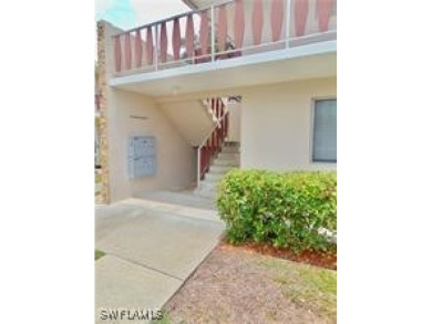 55+ Community. Lovely condo for sale: 2 bedrooms, 2 bathrooms on Lehigh Resort Club in Florida - for sale on GolfHomes.com, golf home, golf lot