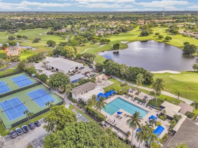 Opportunity awaits in this 3 bedroom, 2 bathroom single-family on  in Florida - for sale on GolfHomes.com, golf home, golf lot
