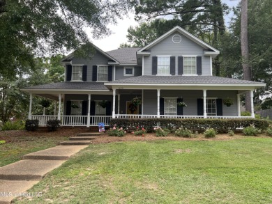 A wonderful home in the Reservoir area of Rankin County.  5 on Bay Pointe Golf and Resort in Mississippi - for sale on GolfHomes.com, golf home, golf lot