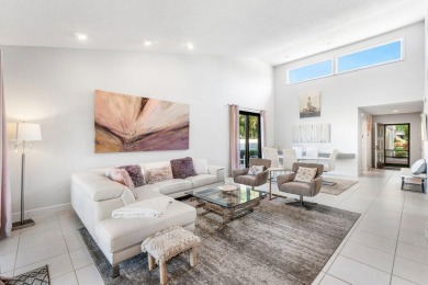 *PRICED TO SELL!* Discover unparalleled privacy and panoramic on Hunters Run Golf and Country Club in Florida - for sale on GolfHomes.com, golf home, golf lot