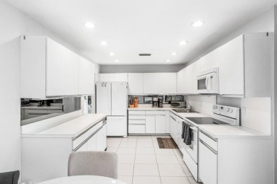 *PRICED TO SELL!* Discover unparalleled privacy and panoramic on Hunters Run Golf and Country Club in Florida - for sale on GolfHomes.com, golf home, golf lot