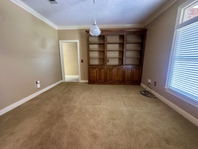 Welcome to this beautifully laid-out 2-bedroom, 2-bathroom home on Colonial Country Club Deerfield in Mississippi - for sale on GolfHomes.com, golf home, golf lot