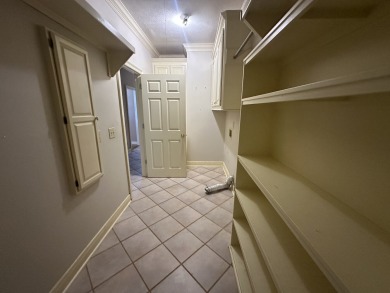Welcome to this beautifully laid-out 2-bedroom, 2-bathroom home on Colonial Country Club Deerfield in Mississippi - for sale on GolfHomes.com, golf home, golf lot