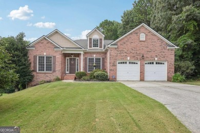 Charming 3 bedroom, 2.5 bath ranch on full unfinished basement on Mirror Lake Golf Club in Georgia - for sale on GolfHomes.com, golf home, golf lot