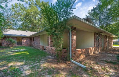 Freshly updated and move-in ready! This 3-bed, 2-bath home in on Hide-A-Way Lake Golf Course in Texas - for sale on GolfHomes.com, golf home, golf lot