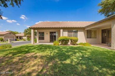 Beautiful villa on a corner greenbelt lot in Oakwood. Bright and on Oakwood Golf Club  in Arizona - for sale on GolfHomes.com, golf home, golf lot
