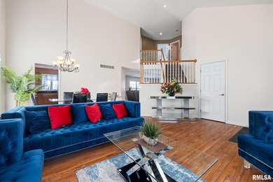 Welcome home to 4815 N. Weaverridge Boulevard! This 4-bedroom, 2 on WeaverRidge Golf Club in Illinois - for sale on GolfHomes.com, golf home, golf lot