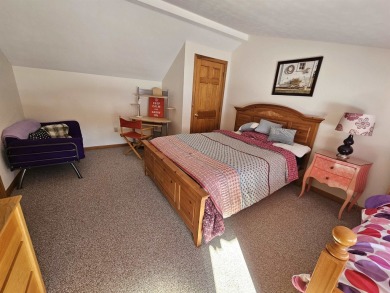 Check out this 3 bedroom, 2 and half bath year round getaway in on Jack O Lantern Resort in New Hampshire - for sale on GolfHomes.com, golf home, golf lot