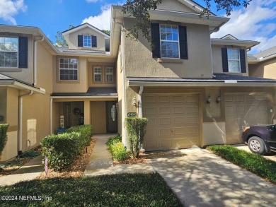 Wonderful 3/2.5 with a 1 Car Attached Garage for sale on Eagle Landing Golf Club in Florida - for sale on GolfHomes.com, golf home, golf lot