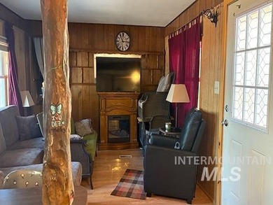 Wow! Live at a resort and vacation every day at Terrace Lakes on Terrace Lakes Golf Resort in Idaho - for sale on GolfHomes.com, golf home, golf lot