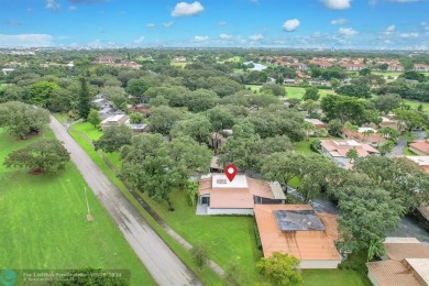 This stunning 2-bedroom, 2-bath villa in the desirable Emerald on The Club at Emerald Hills in Florida - for sale on GolfHomes.com, golf home, golf lot