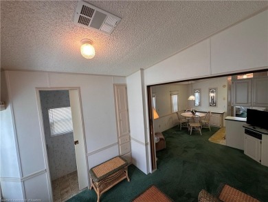 LOOK NO FURTHER!!  ESCAPE THE HUSTLE AND BUSTLE OF BIG CITY on Bluffs Golf Course in Florida - for sale on GolfHomes.com, golf home, golf lot