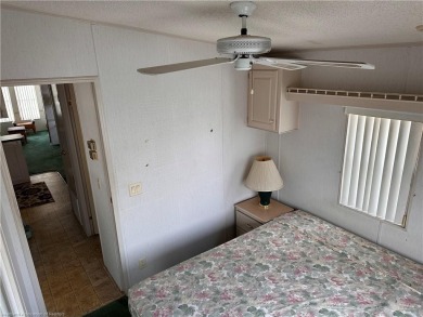 LOOK NO FURTHER!!  ESCAPE THE HUSTLE AND BUSTLE OF BIG CITY on Bluffs Golf Course in Florida - for sale on GolfHomes.com, golf home, golf lot