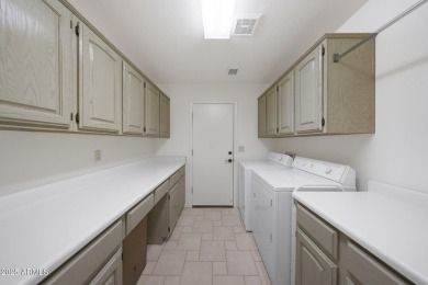 Adorable Hermosa model home in gated Ironwood, Sun Lakes AZ, a on Ironwood Golf Club in Arizona - for sale on GolfHomes.com, golf home, golf lot