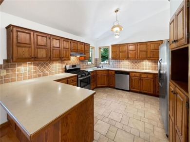 Seller may consider buyer concessions if made in an offer on Edinburgh USA in Minnesota - for sale on GolfHomes.com, golf home, golf lot