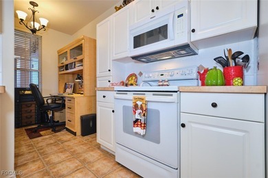 Top floor 3 bedroom condo located in Lexington Country Club's on Lexington Country Club in Florida - for sale on GolfHomes.com, golf home, golf lot