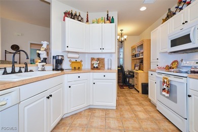 Top floor 3 bedroom condo located in Lexington Country Club's on Lexington Country Club in Florida - for sale on GolfHomes.com, golf home, golf lot