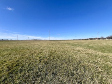 Build the home of your dreams on this one acre lot sitting on a on Mattoon Golf and Country Club in Illinois - for sale on GolfHomes.com, golf home, golf lot