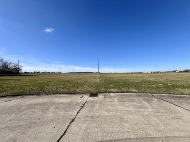 Build the home of your dreams on this one acre lot sitting on a on Mattoon Golf and Country Club in Illinois - for sale on GolfHomes.com, golf home, golf lot