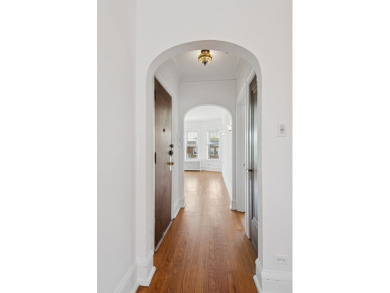 Charming, quiet and super Sunny Top-Floor Vintage Gem with Tree on Robert Black Golf Course in Illinois - for sale on GolfHomes.com, golf home, golf lot