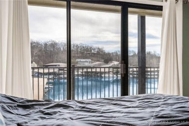 Beautiful, fully-furnished, recently remodeled 3 Bedroom, 2 Bath on Tan-Tar-A Golf Club in Missouri - for sale on GolfHomes.com, golf home, golf lot
