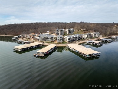 Beautiful, fully-furnished, recently remodeled 3 Bedroom, 2 Bath on Tan-Tar-A Golf Club in Missouri - for sale on GolfHomes.com, golf home, golf lot