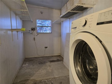 LAND OWNED 2-bedroom 2 bath manufactured home in Zellwood on Zellwood Station Country Club in Florida - for sale on GolfHomes.com, golf home, golf lot