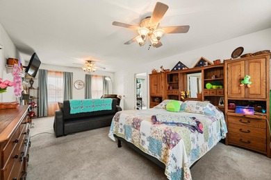 Did someone say fore?! This 5 bd, 3.5 ba sits pretty on its lot on Hoosier Links Golf Club in Indiana - for sale on GolfHomes.com, golf home, golf lot