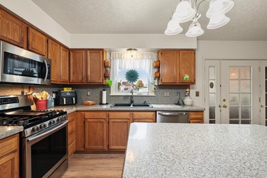 Did someone say fore?! This 5 bd, 3.5 ba sits pretty on its lot on Hoosier Links Golf Club in Indiana - for sale on GolfHomes.com, golf home, golf lot