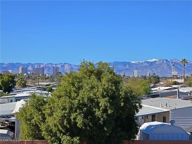 This bright and inviting 2 bedroom, 2 bathroom condo sits on the on Stallion Mountain Golf Course in Nevada - for sale on GolfHomes.com, golf home, golf lot