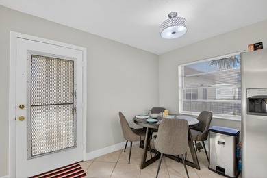 Beautifully remodeled 2 bedroom located 6 miles from historic on Kings Point Golf -Flanders Way in Florida - for sale on GolfHomes.com, golf home, golf lot