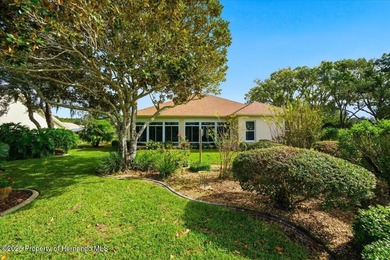 Located in Glen Lakes, this 1998 Addison Osprey home has been on Glen Lakes Country Club in Florida - for sale on GolfHomes.com, golf home, golf lot