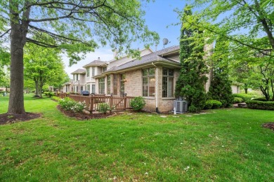 Immaculately maintained and rarely available all-brick RANCH on Ruffled Feathers Golf Club in Illinois - for sale on GolfHomes.com, golf home, golf lot