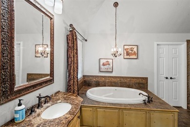Motivated Seller!!!!!!
Beautiful Mansfield, Texas home in the on Walnut Creek Country Club in Texas - for sale on GolfHomes.com, golf home, golf lot