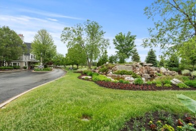 Immaculately maintained and rarely available all-brick RANCH on Ruffled Feathers Golf Club in Illinois - for sale on GolfHomes.com, golf home, golf lot