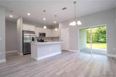 eautiful New Construction in Citrus Springs - 4 Bedrooms, Modern on Pine Ridge Community Golf and Country Club in Florida - for sale on GolfHomes.com, golf home, golf lot