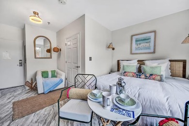 Travel & Leisure Magazine quoted Smith Mountain Lake as 'Lake on Mariners Landing Golf and Country Club in Virginia - for sale on GolfHomes.com, golf home, golf lot