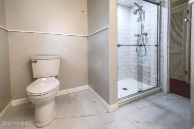 Move right in to this beautifully renovated 4-bedroom, 3 on Hollywood Golf Club in New Jersey - for sale on GolfHomes.com, golf home, golf lot