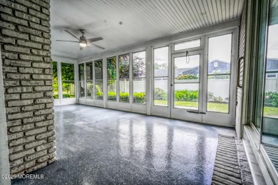 Move right in to this beautifully renovated 4-bedroom, 3 on Hollywood Golf Club in New Jersey - for sale on GolfHomes.com, golf home, golf lot