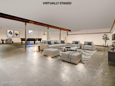 Move right in to this beautifully renovated 4-bedroom, 3 on Hollywood Golf Club in New Jersey - for sale on GolfHomes.com, golf home, golf lot