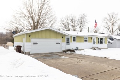 Step into this practical 3-bedroom, 2.5-bath home featuring on Oak Lane Golf Course, Inc. in Michigan - for sale on GolfHomes.com, golf home, golf lot