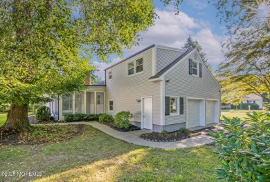 Move right in to this beautifully renovated 4-bedroom, 3 on Hollywood Golf Club in New Jersey - for sale on GolfHomes.com, golf home, golf lot