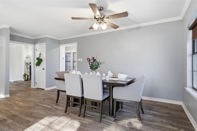 1211 Overlook Court is a well maintained 3 bedroom, 2 bath home on White Bluff Resort - Old Course in Texas - for sale on GolfHomes.com, golf home, golf lot