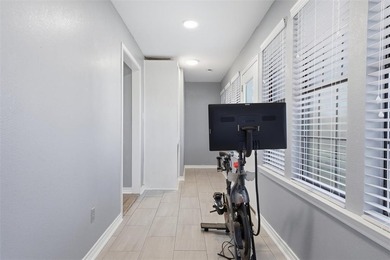 1211 Overlook Court is a well maintained 3 bedroom, 2 bath home on White Bluff Resort - Old Course in Texas - for sale on GolfHomes.com, golf home, golf lot