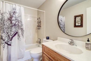 Welcome to this charming home offering tons of updates! Enter on Arroyo Del Oso Golf Course in New Mexico - for sale on GolfHomes.com, golf home, golf lot