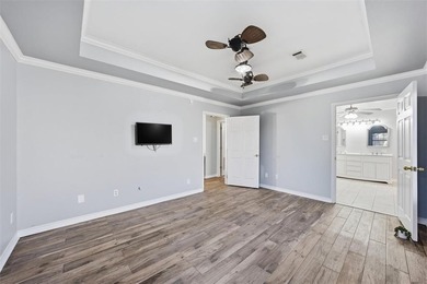 1211 Overlook Court is a well maintained 3 bedroom, 2 bath home on White Bluff Resort - Old Course in Texas - for sale on GolfHomes.com, golf home, golf lot